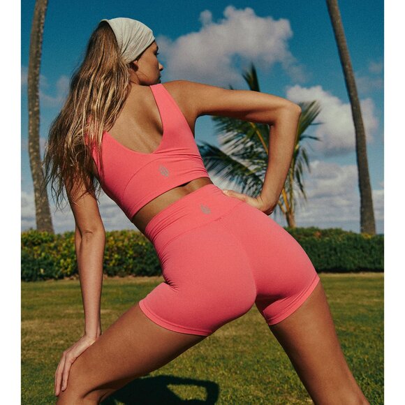 🆕 FP MOVEMENT Never Better Bike Shorts / Hibiscus - Picture 8 of 8